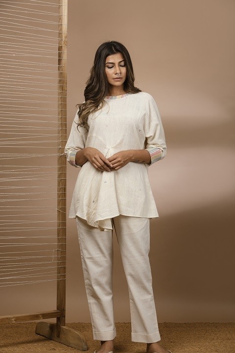 Kala cotton top with front pleats